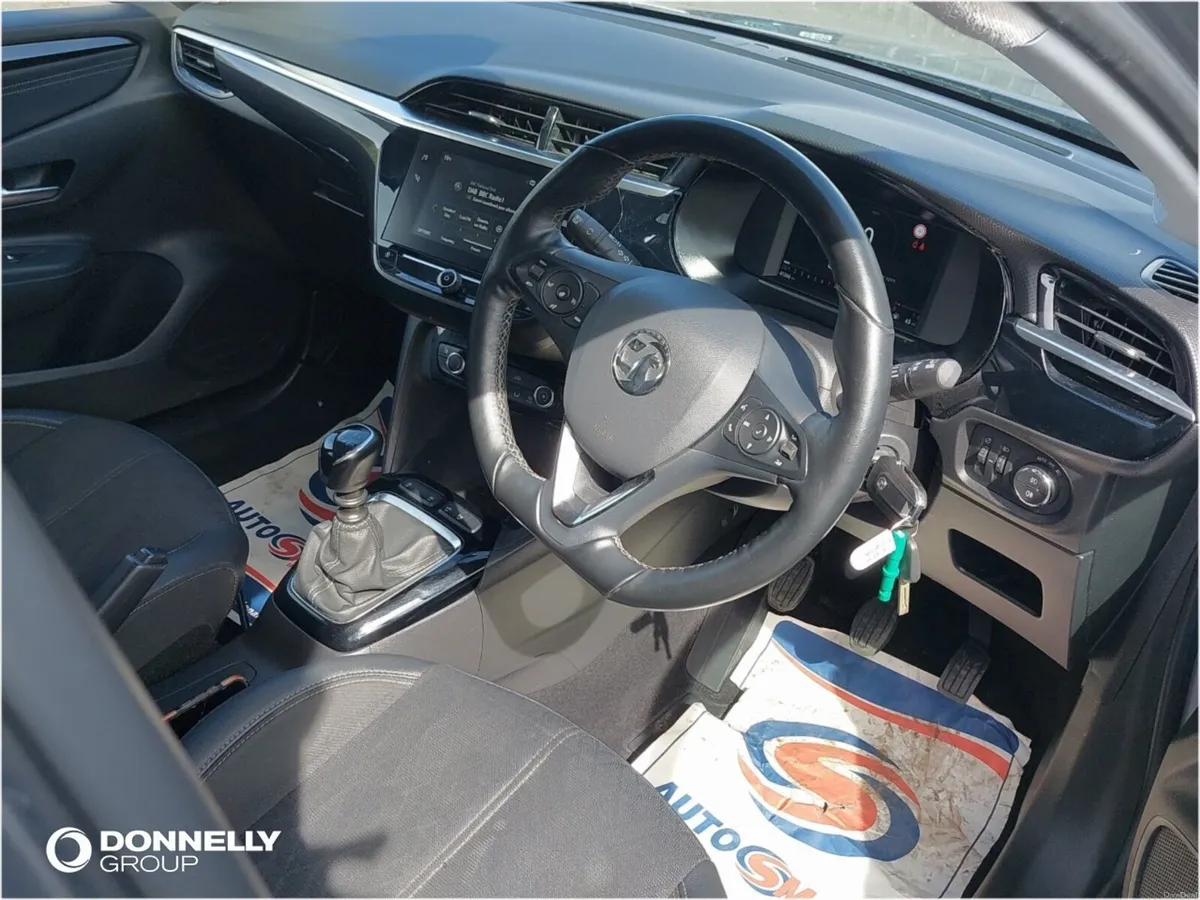 Vauxhall Corsa Hatchback Elite Nav - Image 3