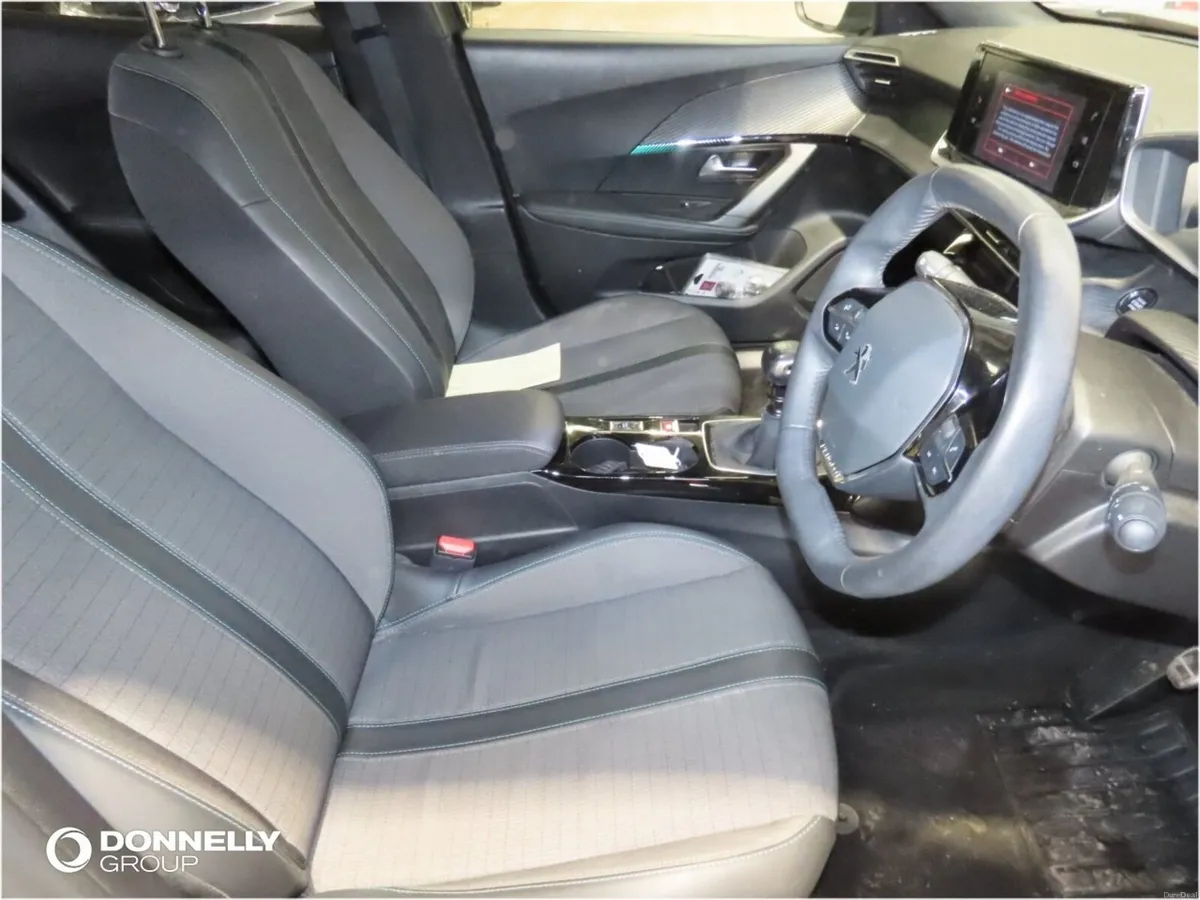 Peugeot 2008 Estate Allure Premium+ - Image 4