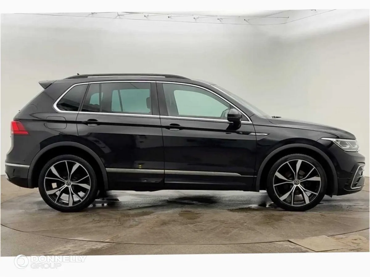 Volkswagen Tiguan Diesel Estate R-Line - Image 4
