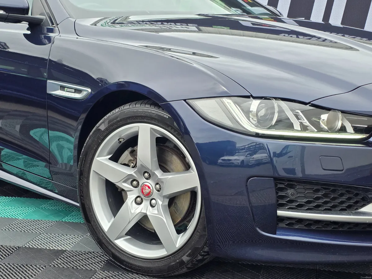 2016 Jaguar XE R Sport Panaramic Roof - Image 4