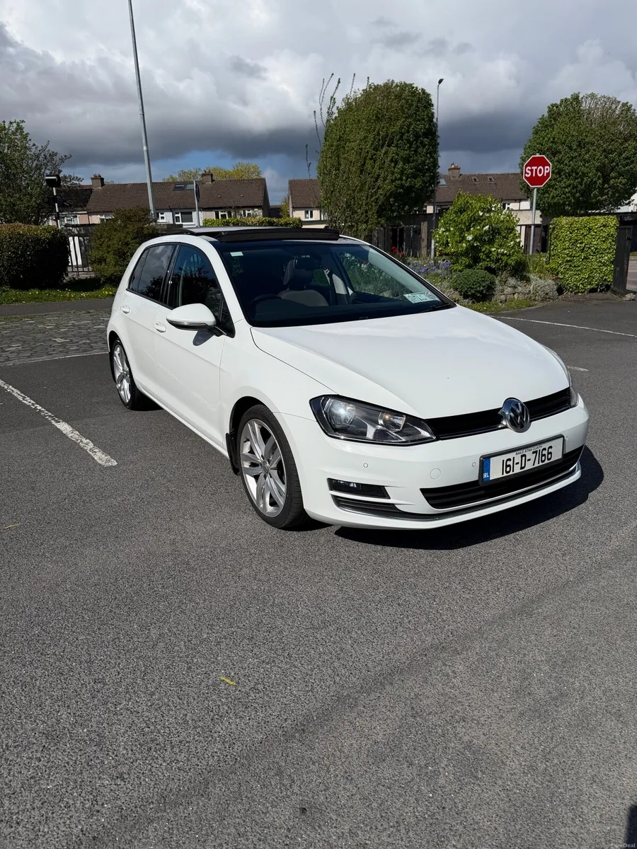 VW GOLF HIGHLINE 1.6TDI 110HP SUNROOF EXTRAS - Image 2