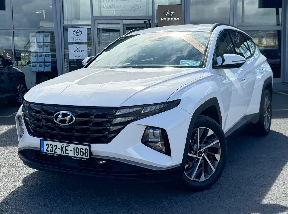Hyundai Tucson  Executive - 2023 - Image 2