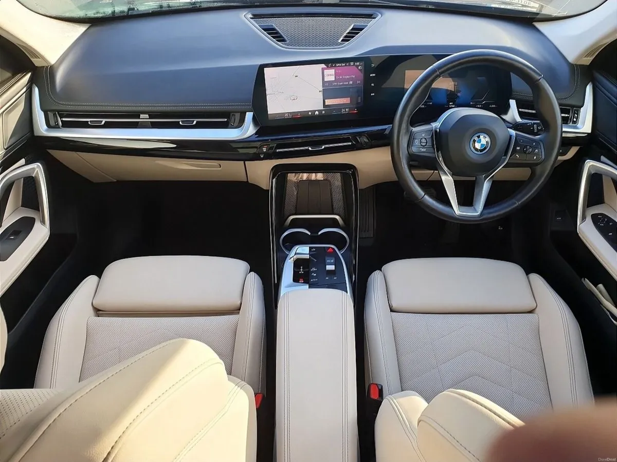 BMW iX1 eDrive20 xLine - Image 4