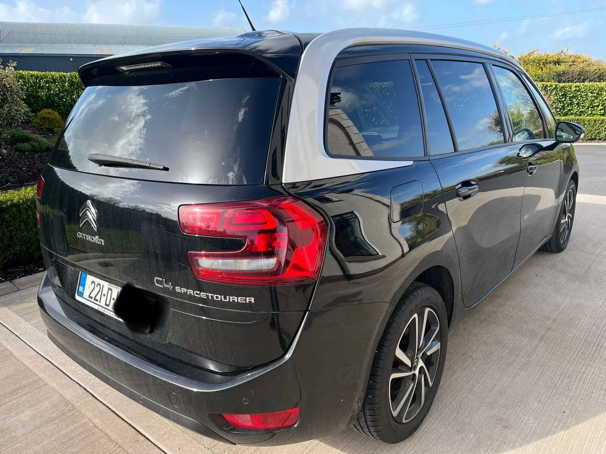 22 Citroen C4 Picasso - Image 6