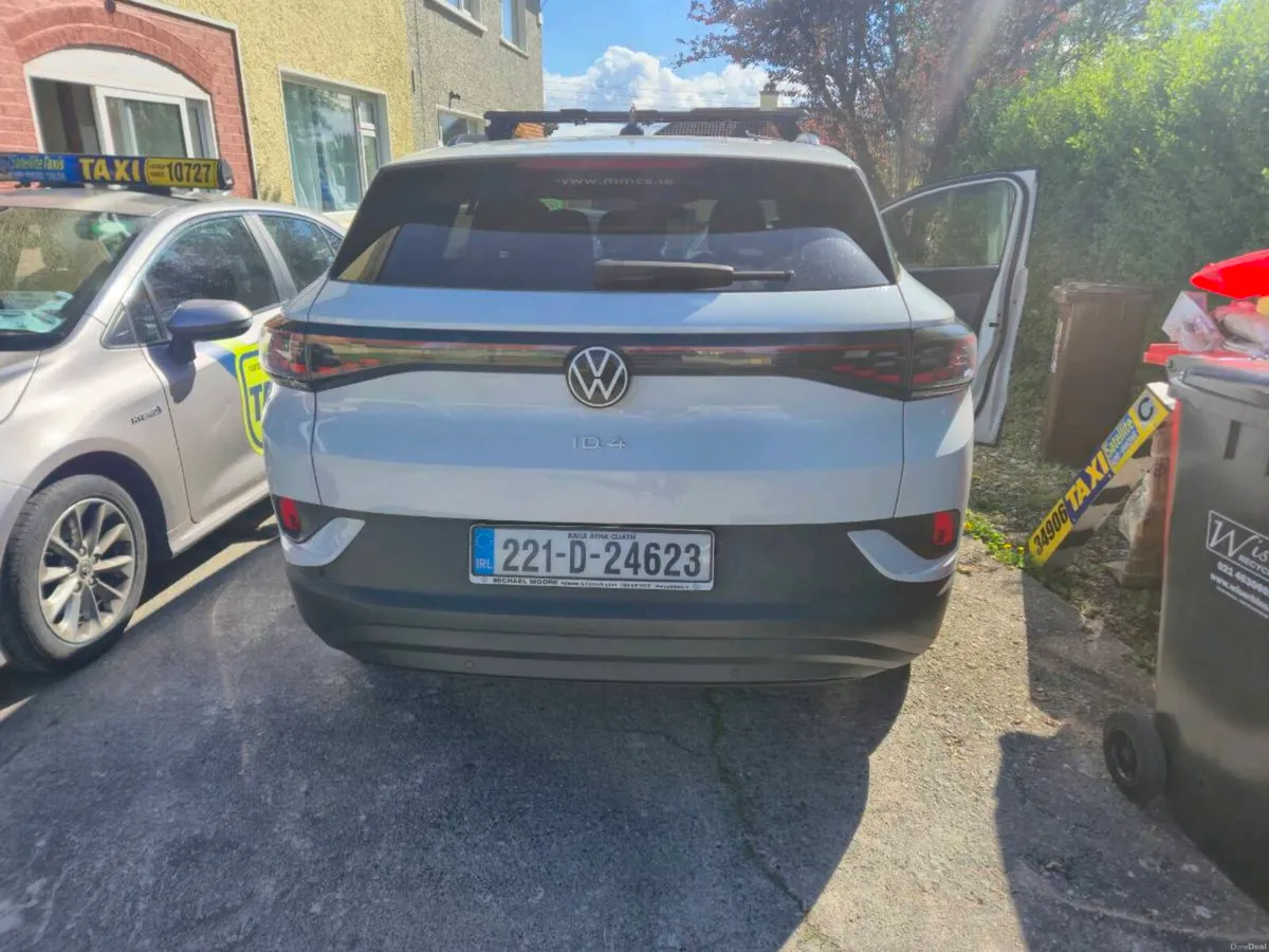 Volkswagen ID4 2022 - Image 2