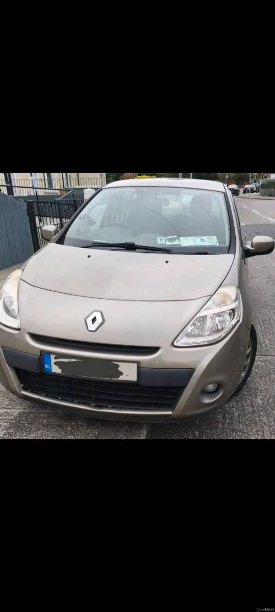 Renault Clio 2010 - Image 1