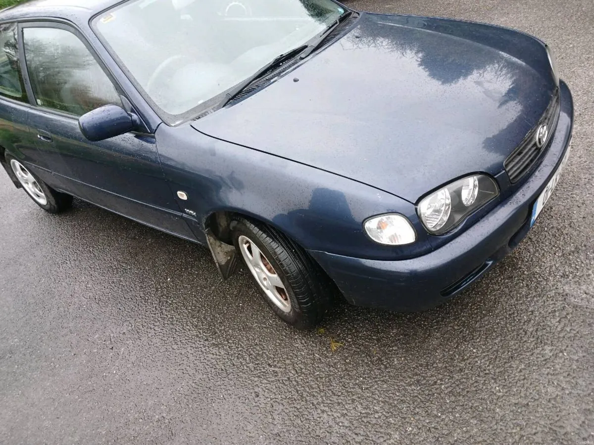 Toyota corolla - Image 3