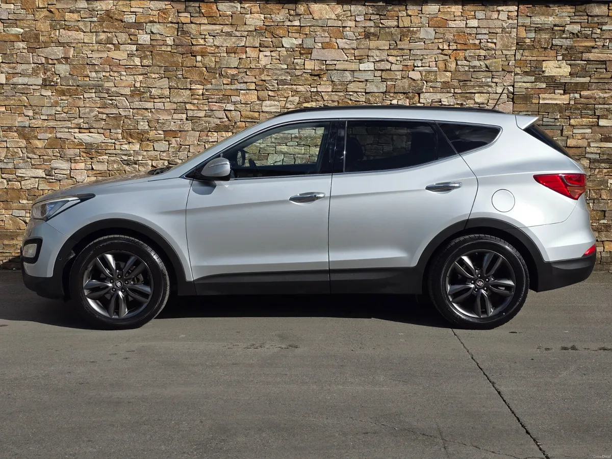 132 Hyundai Santa 2.2  CRDI Premium Auto 7 Seats - Image 3