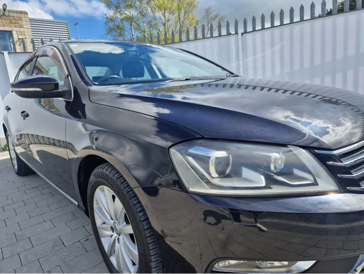Volkswagen Passat 1.4 PETROL AUTO - Image 2