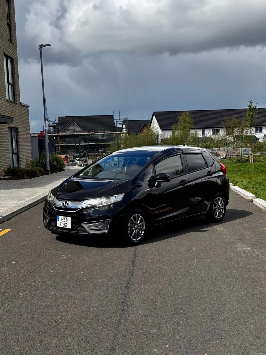 2013 Honda Fit Hybrid 1.5l Petrol Auto / NCT 04/27 - Image 3