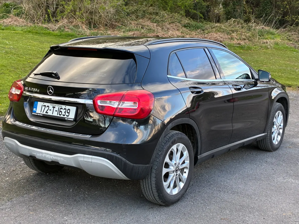 Mercedes-Benz GLA 2017 - Image 3
