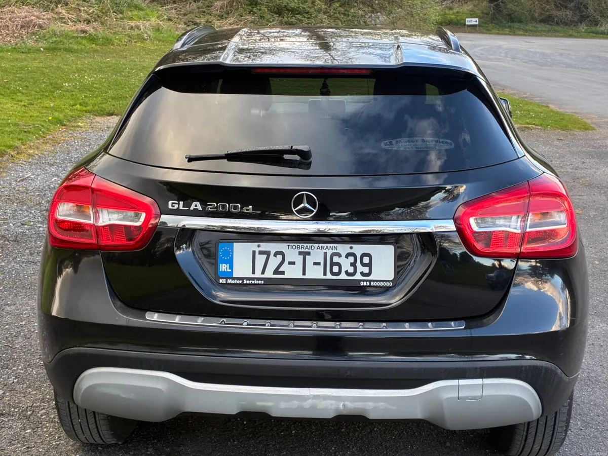 Mercedes-Benz GLA 2017 - Image 4