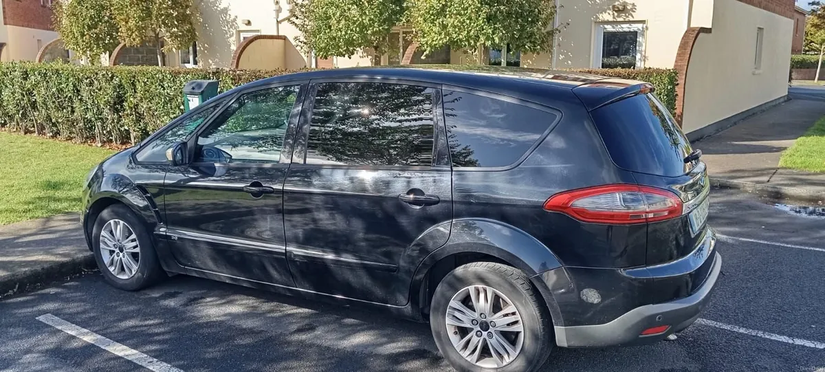 Ford S-Max 2010 - Image 1