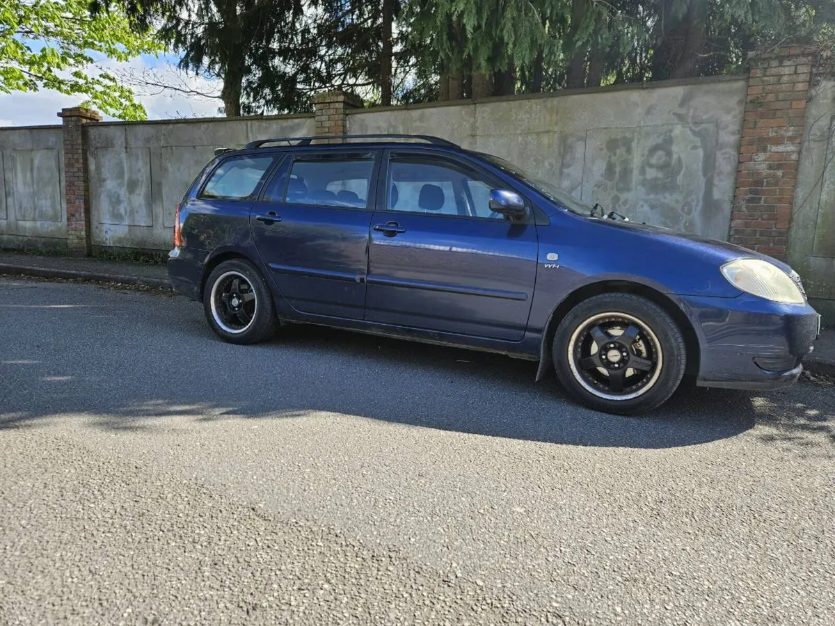 Toyota Corolla Estate 1.6 - Image 1