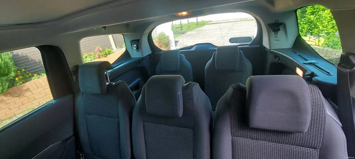 Peugeot 5008 - Image 4