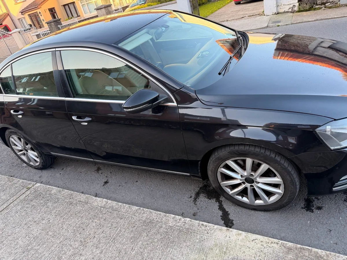 2011 Passat - Image 4