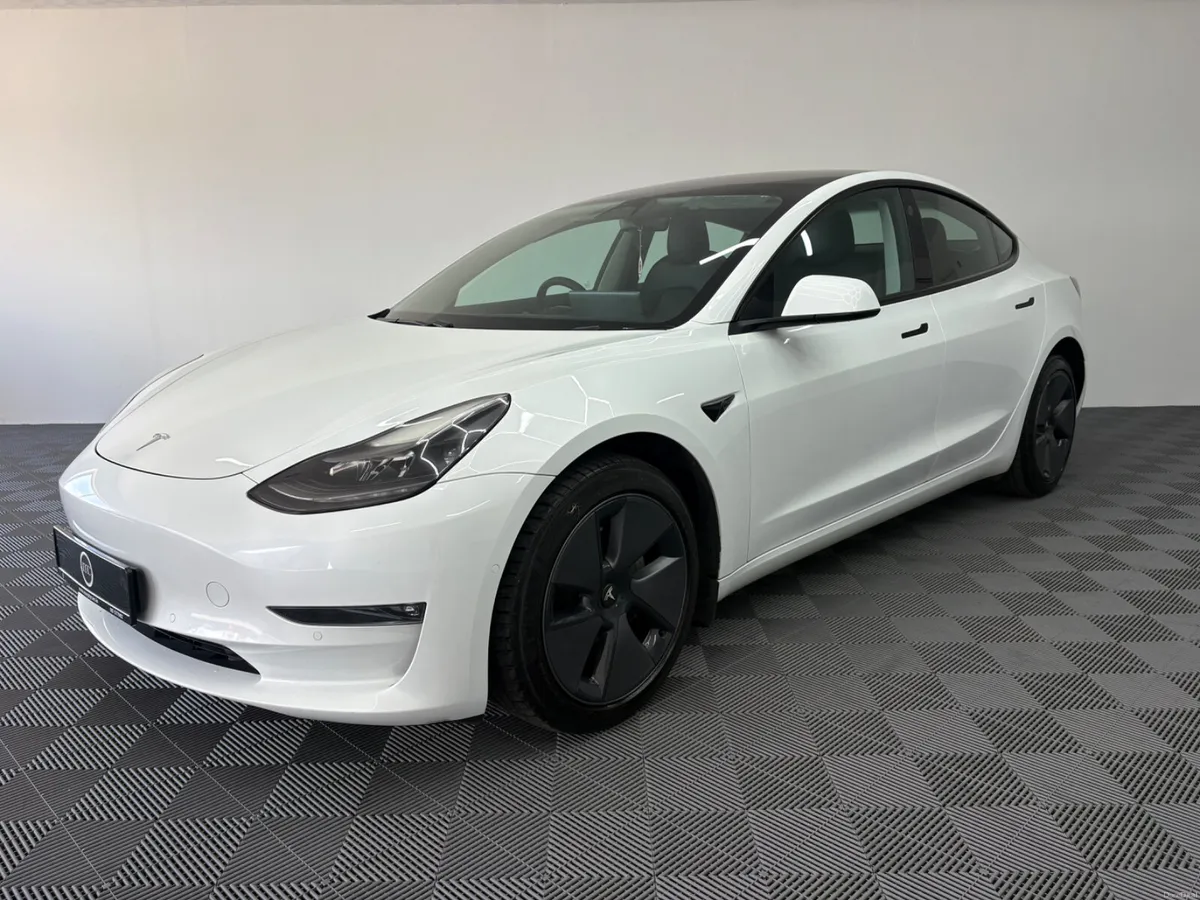 Tesla Model 3 Long range Dual motor AWD 2022 - Image 4