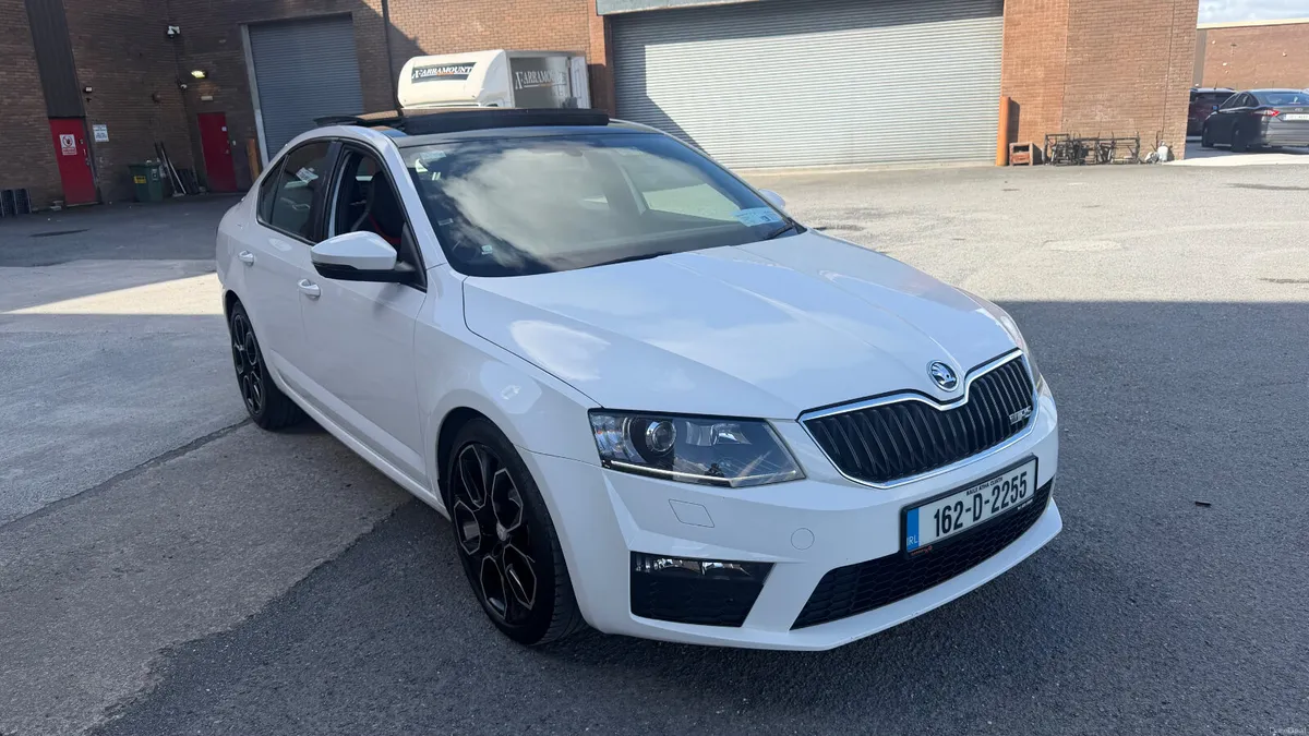2016 SKODA OCTAVIA  2.0 V.R.S AUTOMATIC - Image 2