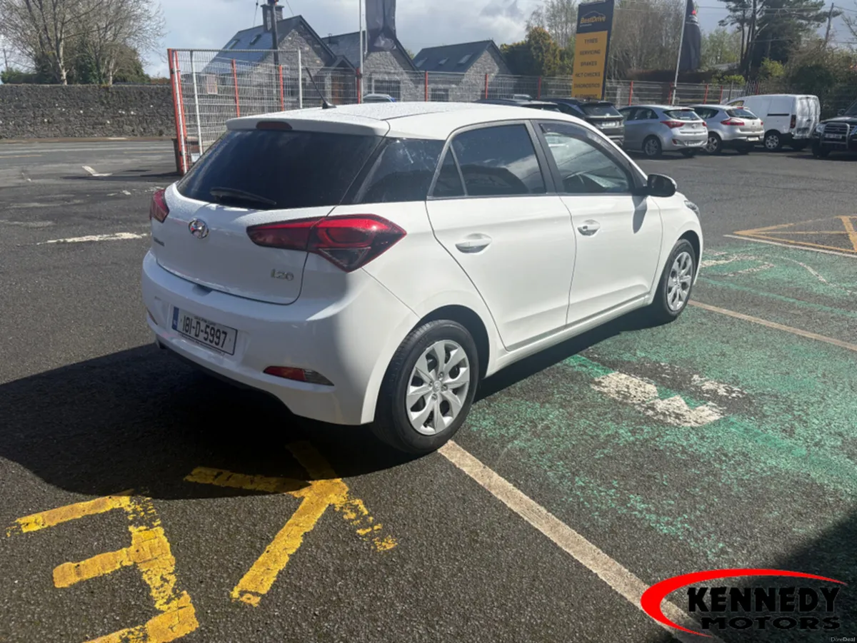 Hyundai i20 ACTIVE PETROL CLASSIC 5DR - Image 4