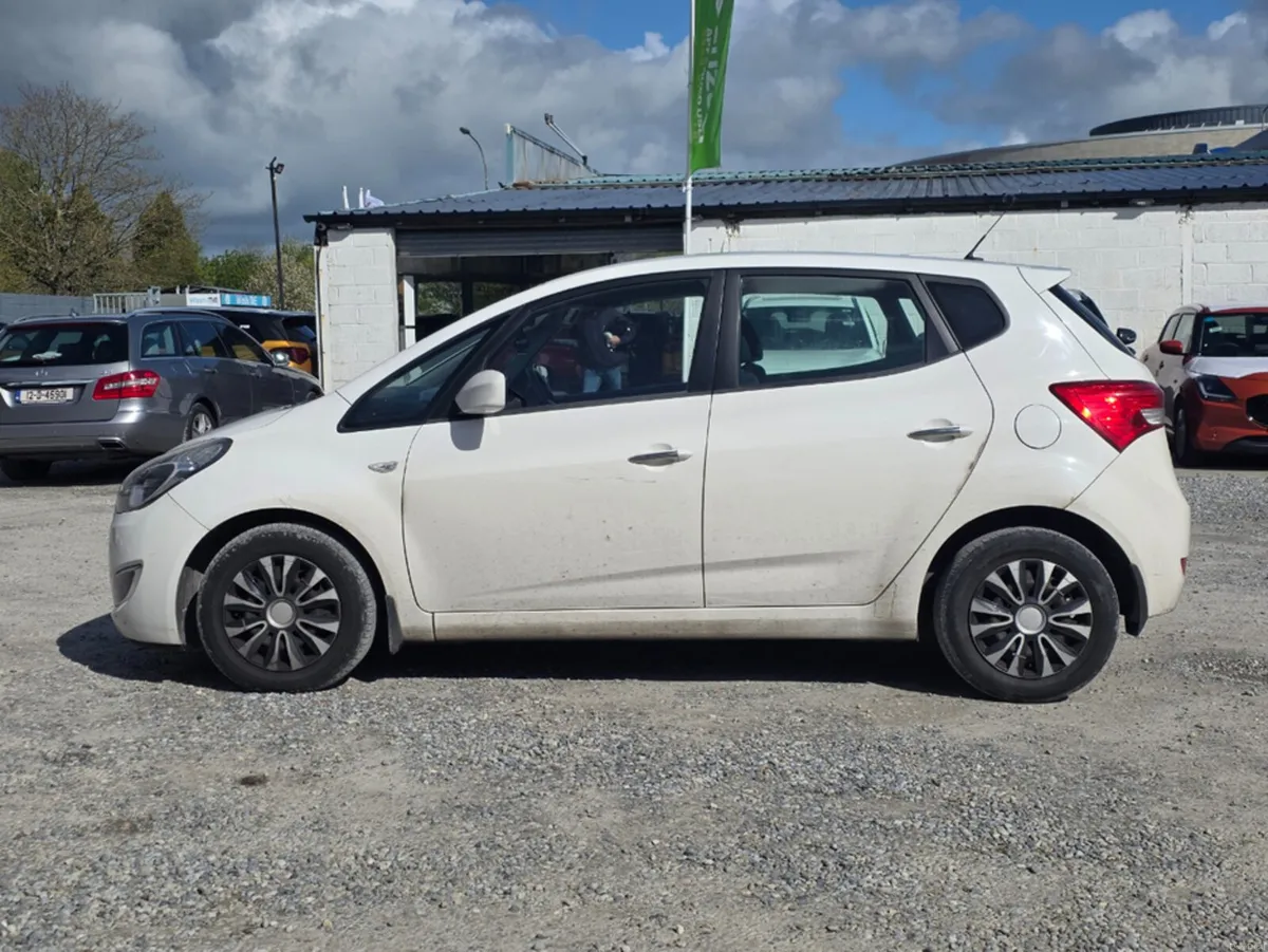 Hyundai ix20 1.4 5DR 14 DSL - Image 4