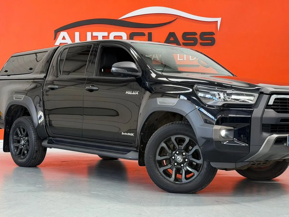 Toyota Hilux INVINCIBLE X 4WD D-4D DCB - Image 2