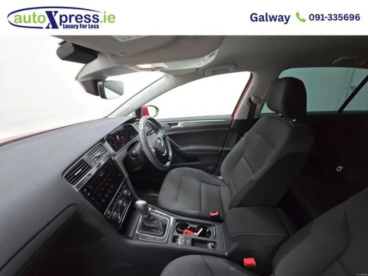 Volkswagen Golf 1.2 TSI Automatic, Reversing camer - Image 2