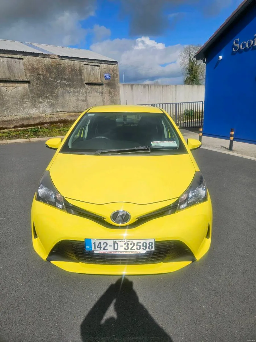 TOYOTA VITZ 1.0 AUTOMATIC - Image 2