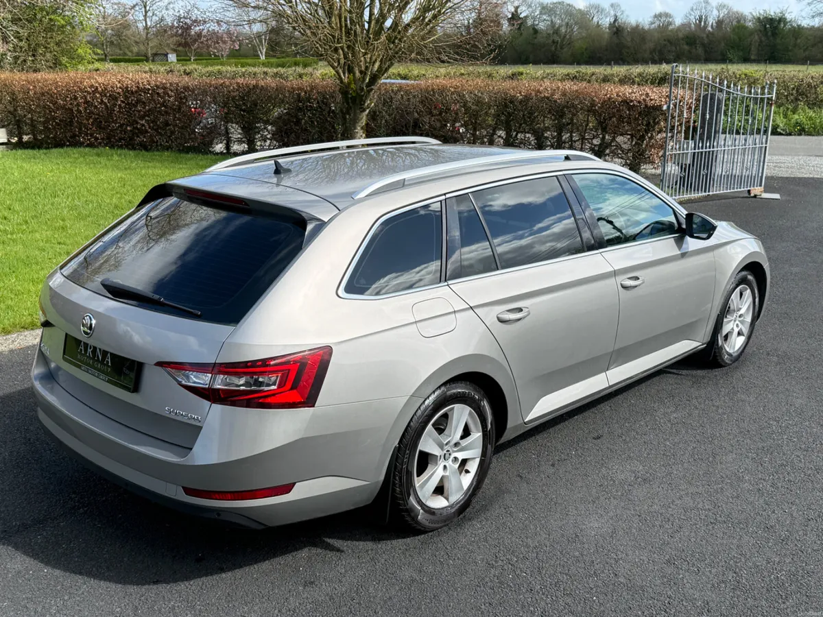 2016 Skoda Superb Estate Ambition - Image 6
