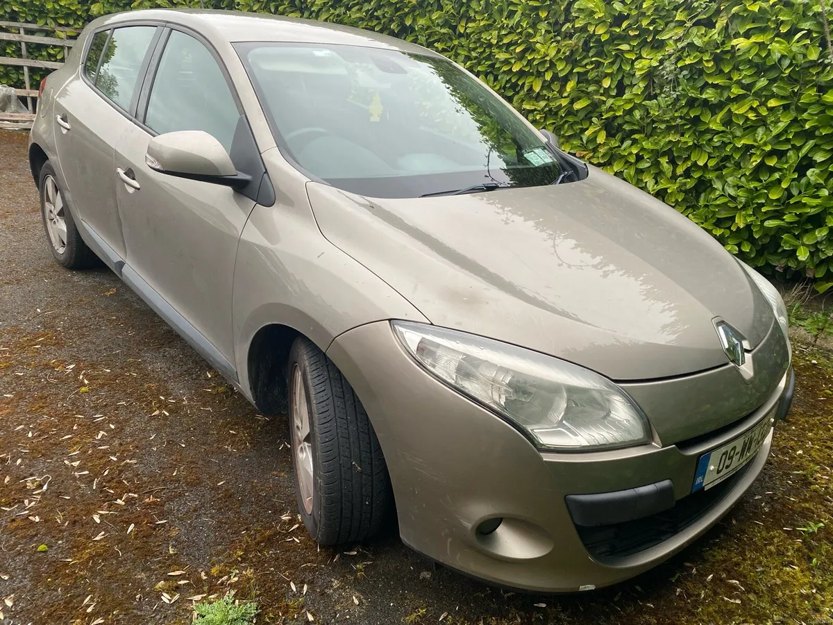 2009 Renault Megane - Image 2