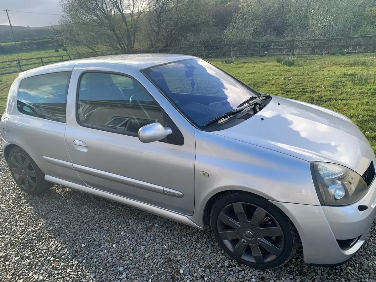 Renault Clio 184 Sport 2005 - Image 3