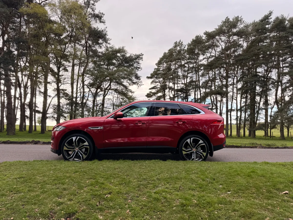 Jaguar F-Pace 2017 AWD Prestige 4X4 - Image 4