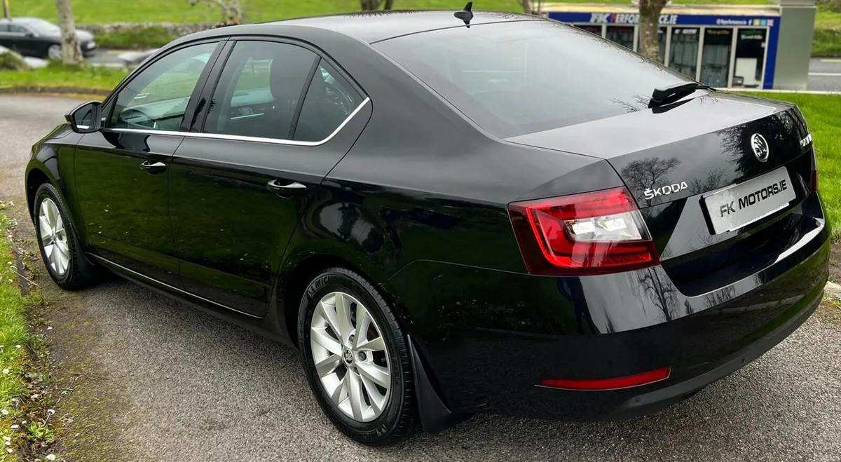 Skoda Octavia 2020 only 14k km - Image 4