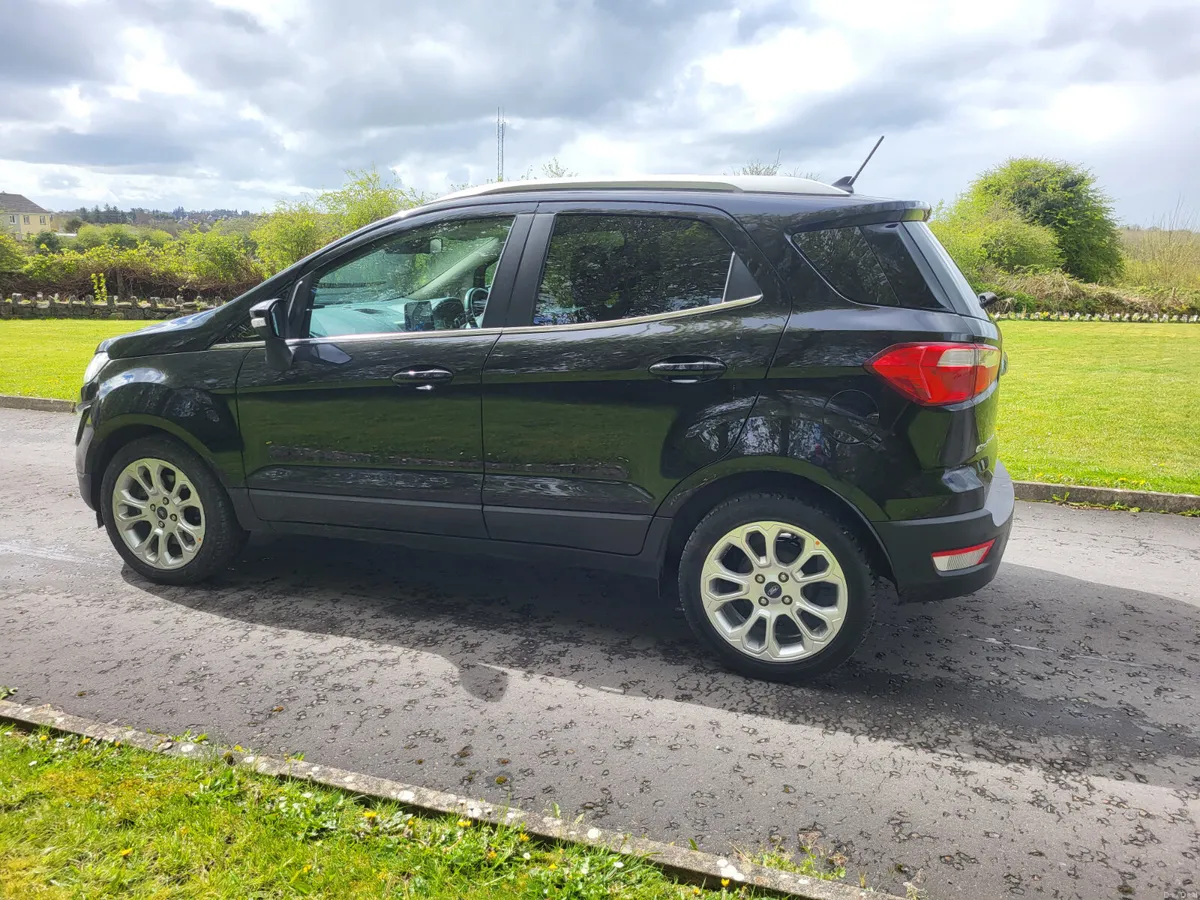 Ford EcoSport 1.5 TDCI  TITANIUM - Image 4