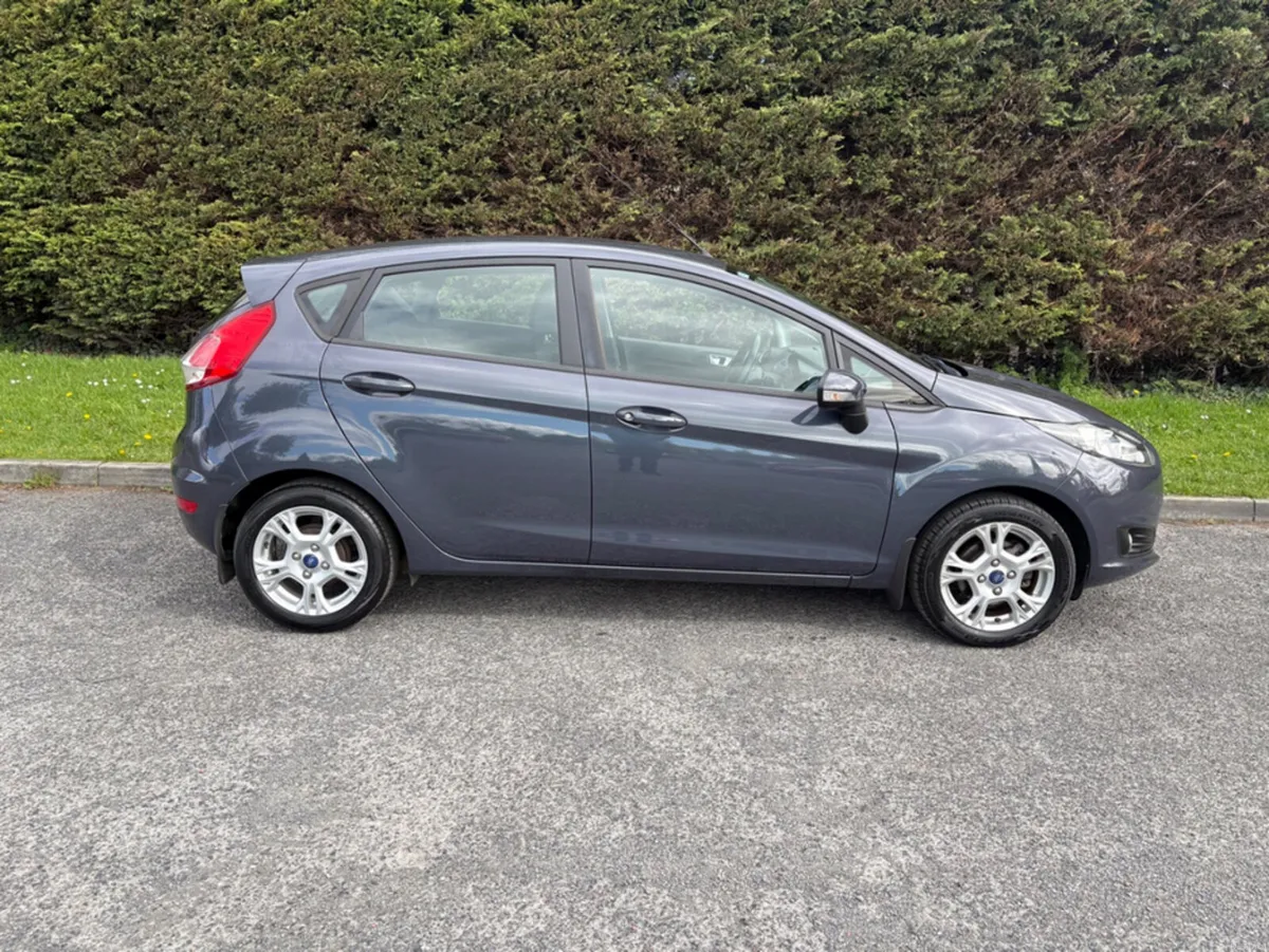 Ford Fiesta ZETEC 1.25 60PS M5 4DR MCA - Image 3