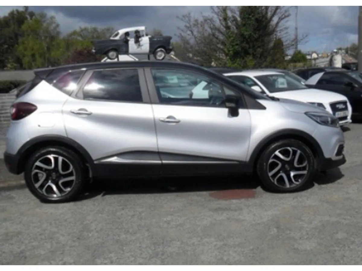 Renault Captur ICONIC TCE 90 MY18 5DR......NCT 01/ - Image 4