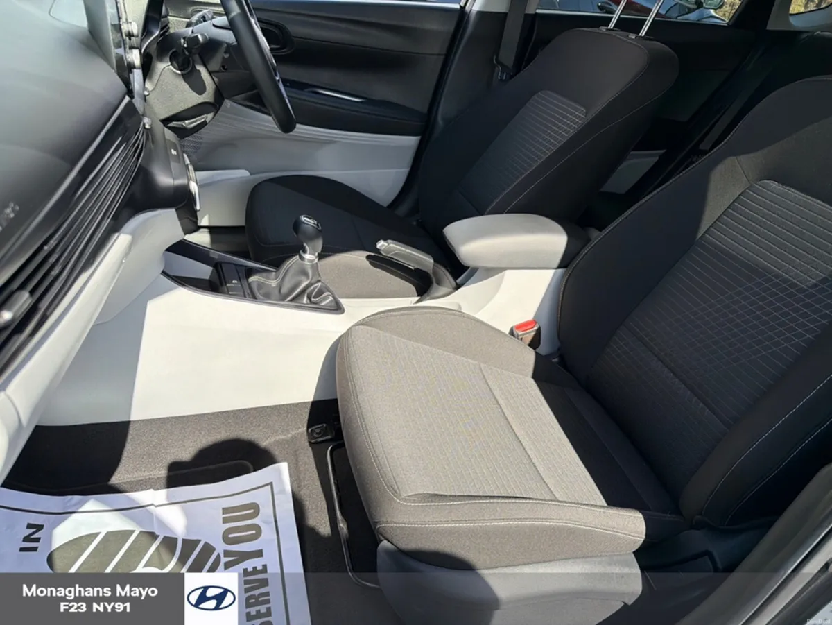 Hyundai i20 DELUXE PLUS 1.2 PETROL 5DR - Image 4