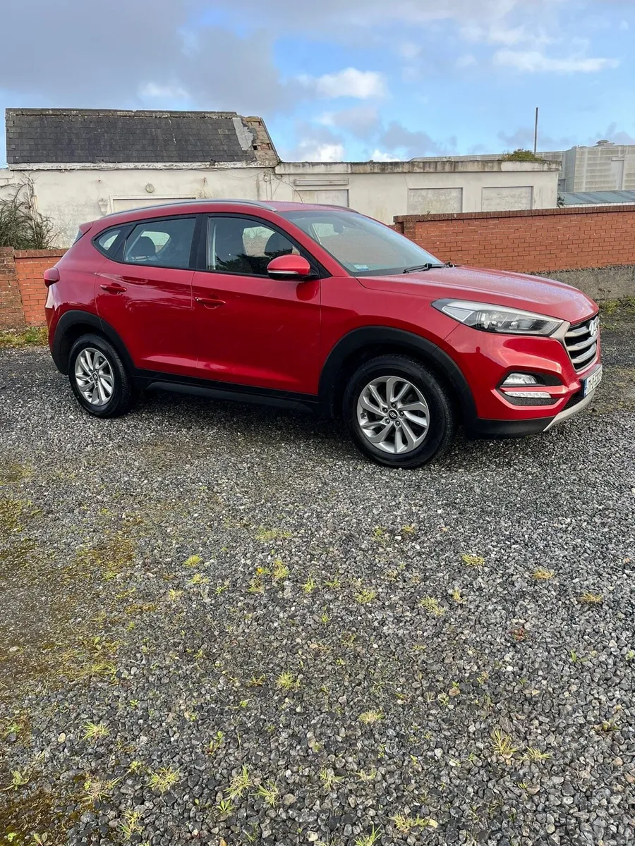 2017 HYUNDI TUCSON 1.7 - Image 1