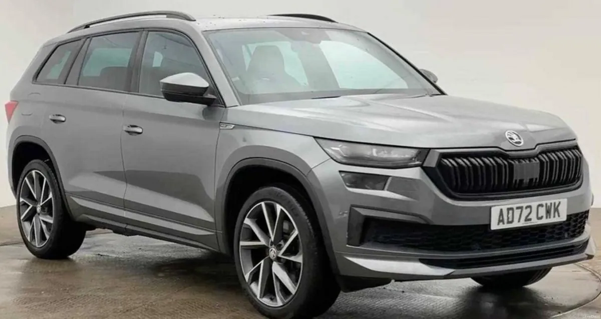 2.0 TDI SportLine SUV 5dr Diesel DSG 4WD Euro 6 (s - Image 1