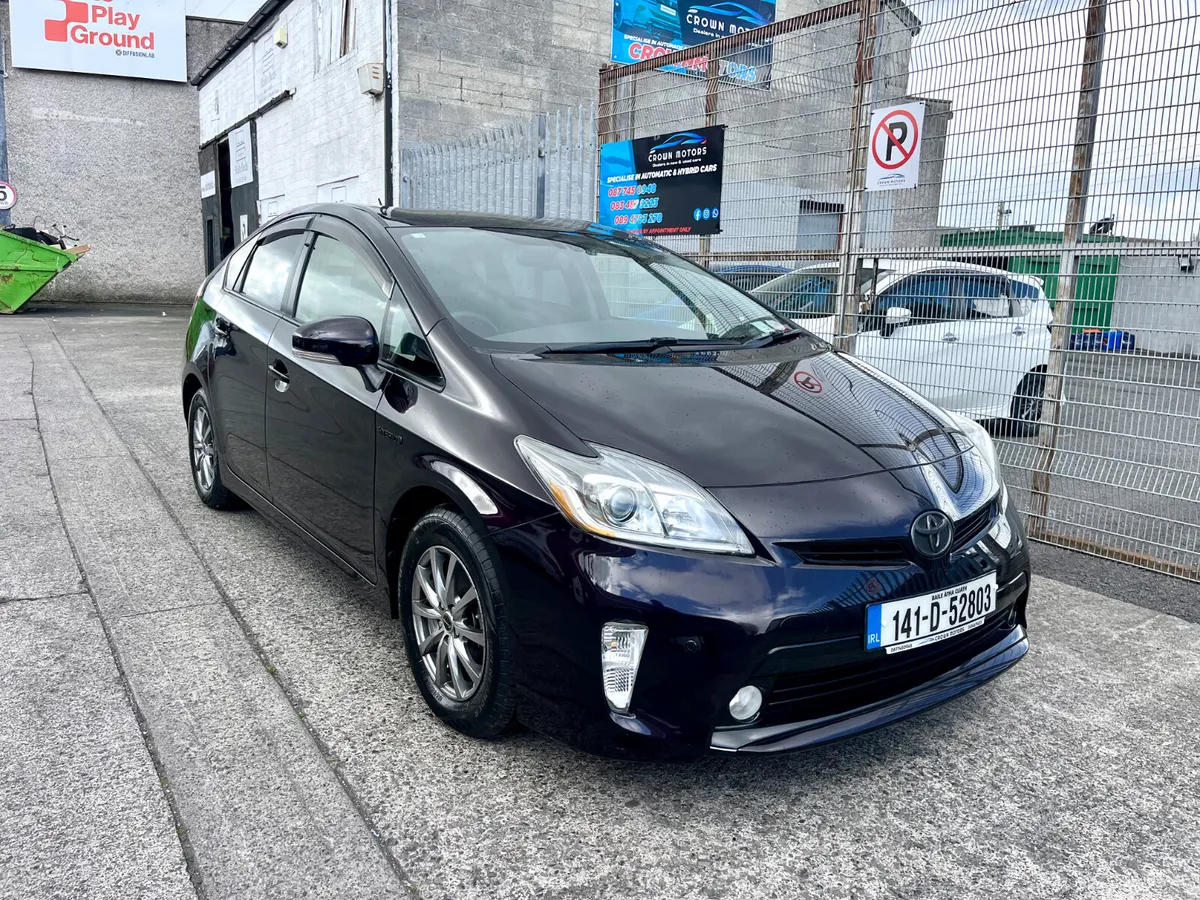 Toyota Prius 2014 leather spec - Image 2