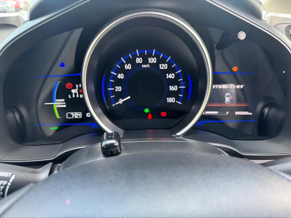 Honda Fit 2017 - Image 2