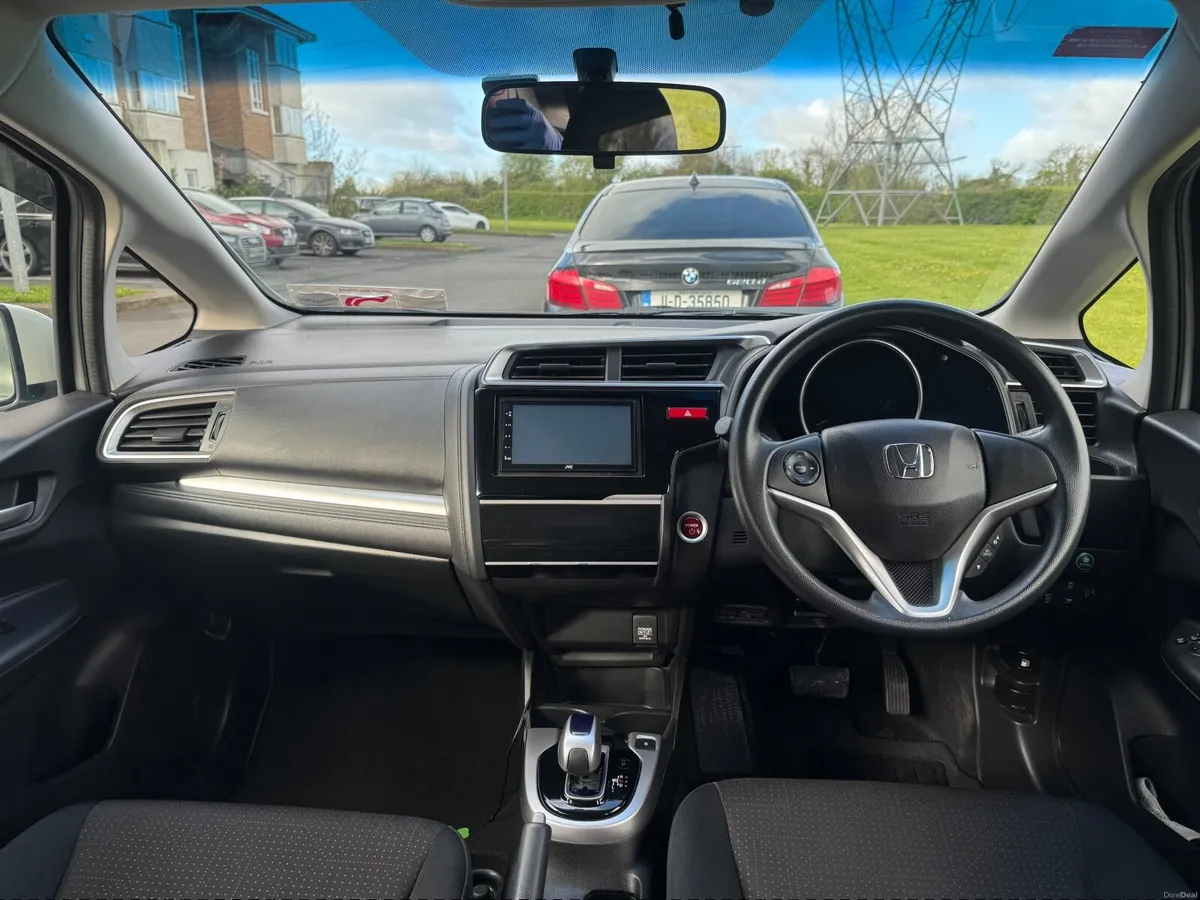 Honda Fit 2017 - Image 4