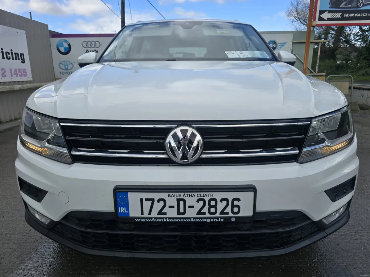 172 VW Tiguan 2.0TDI COMFORTLINE Low Miles - Image 4