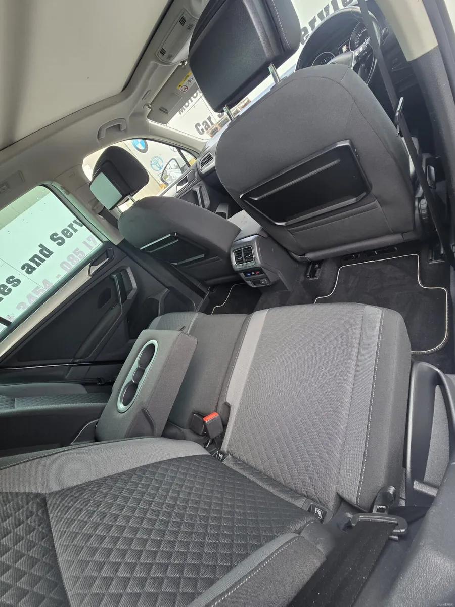 172 VW Tiguan 2.0TDI COMFORTLINE Low Miles - Image 5