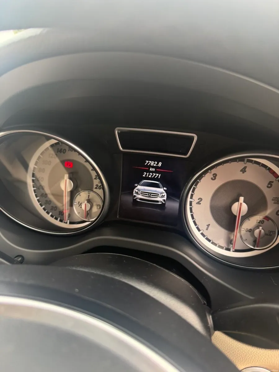 Mercedes GLA 200 - Image 4