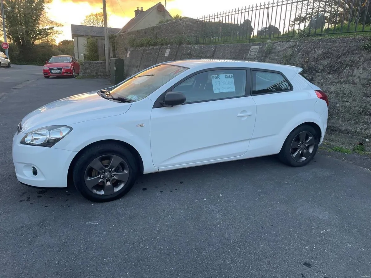 Kia Ceed 2010 LOW MILEAGE!!! - Image 4