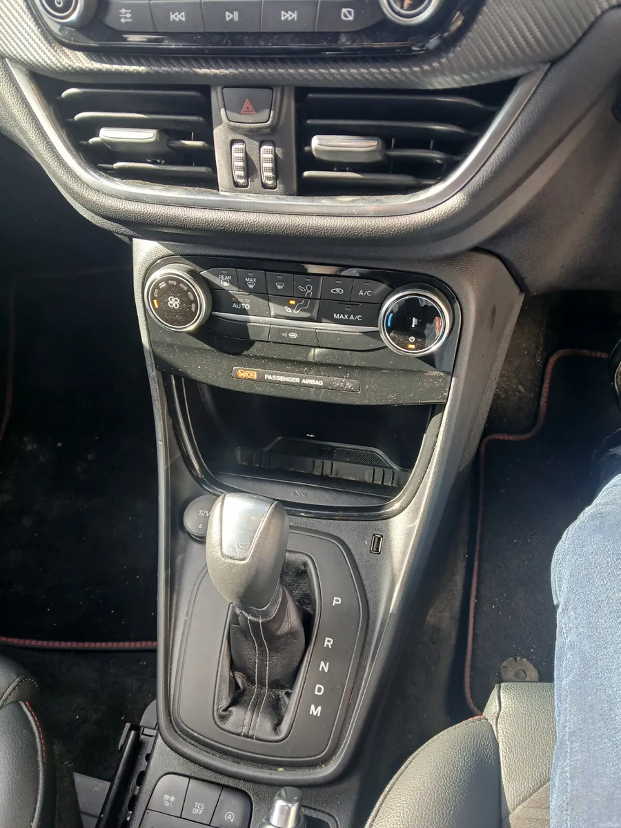 Ford Puma2023    1 litre hybrid automatic - Image 4