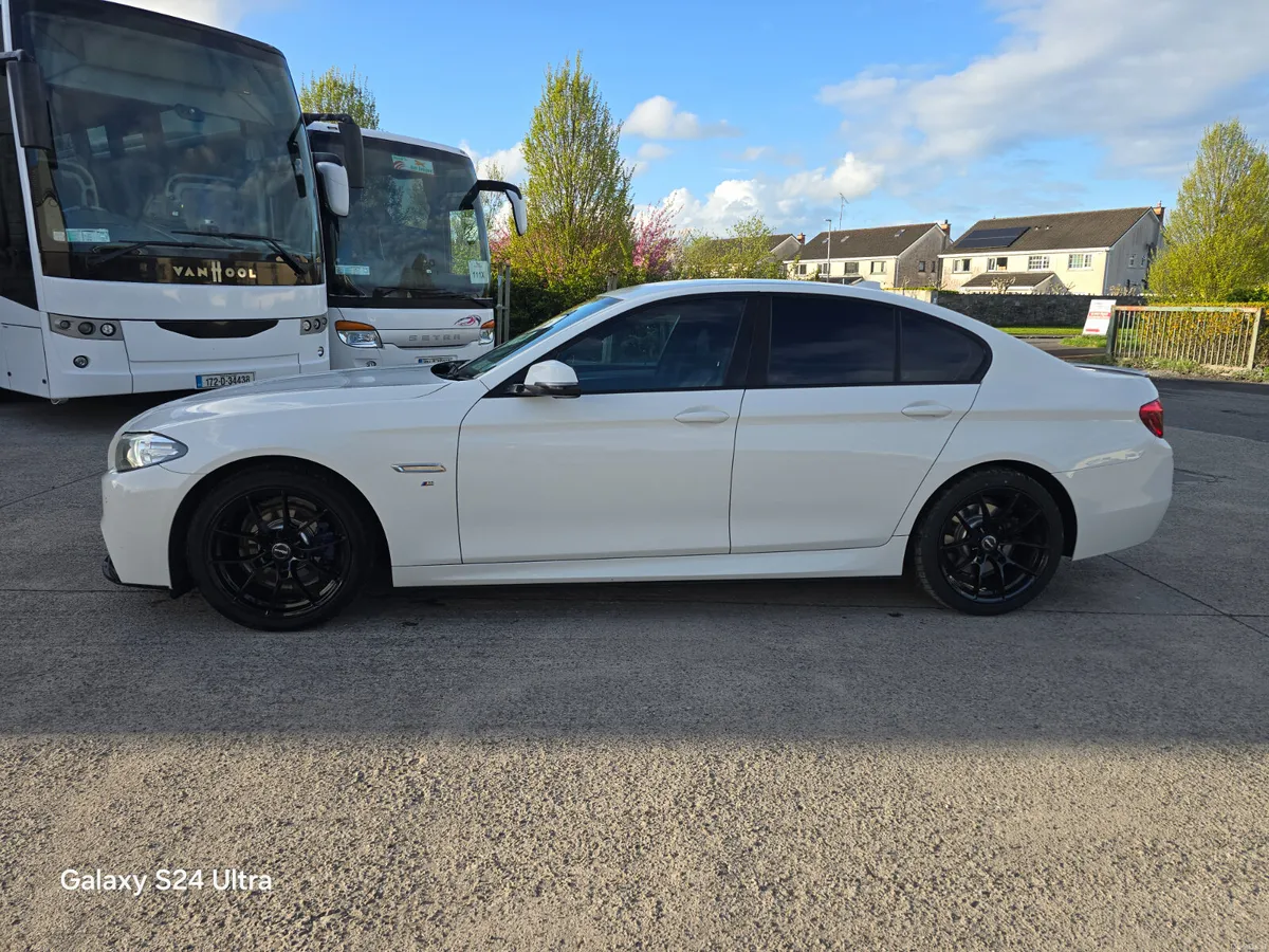BMW 5-Series 520d M Sport MINT - Image 4