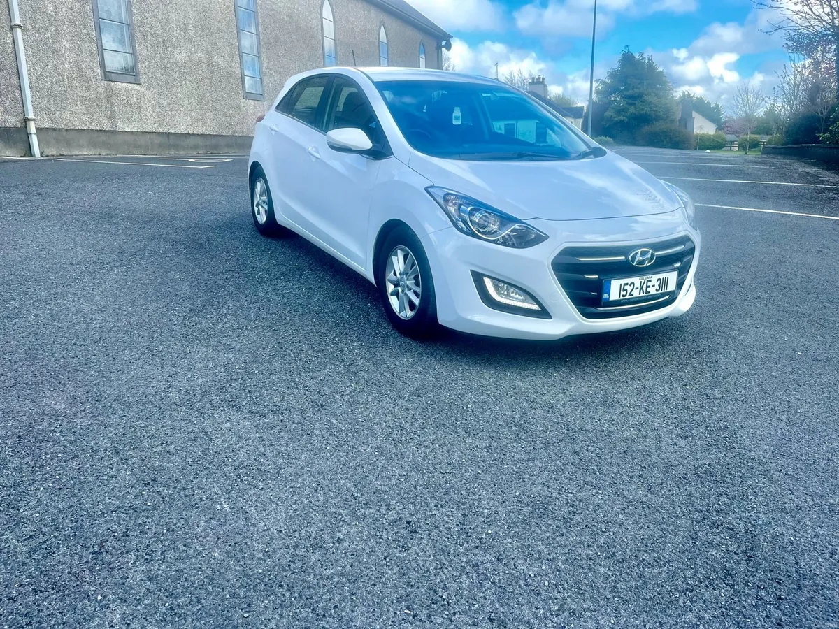 2015 Hyundai i30 Deluxe model - Image 1