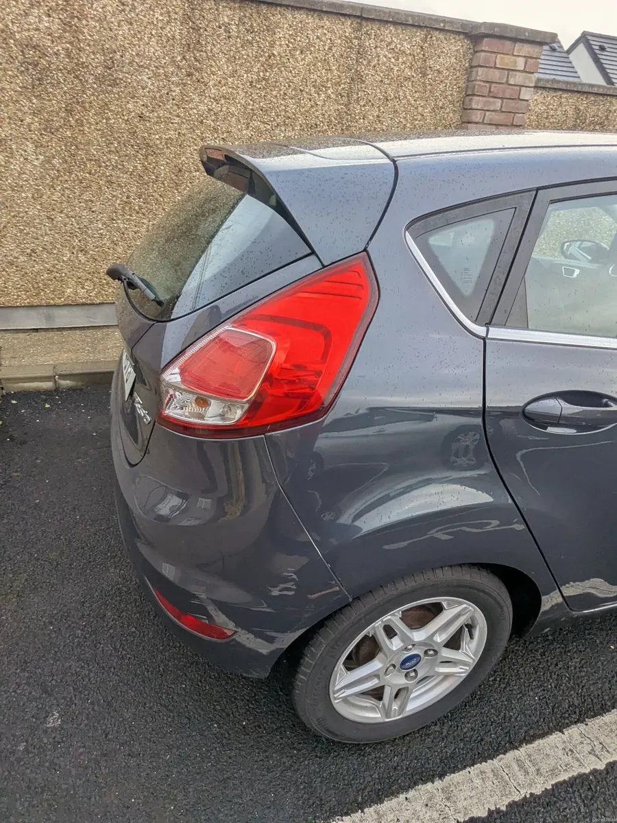 2014 Ford Fiesta - Image 4