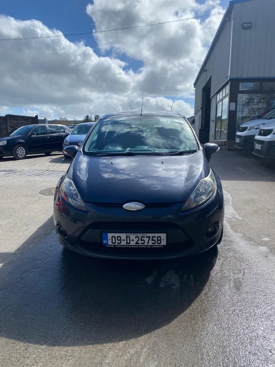 Ford Fiesta 2009 - Image 2